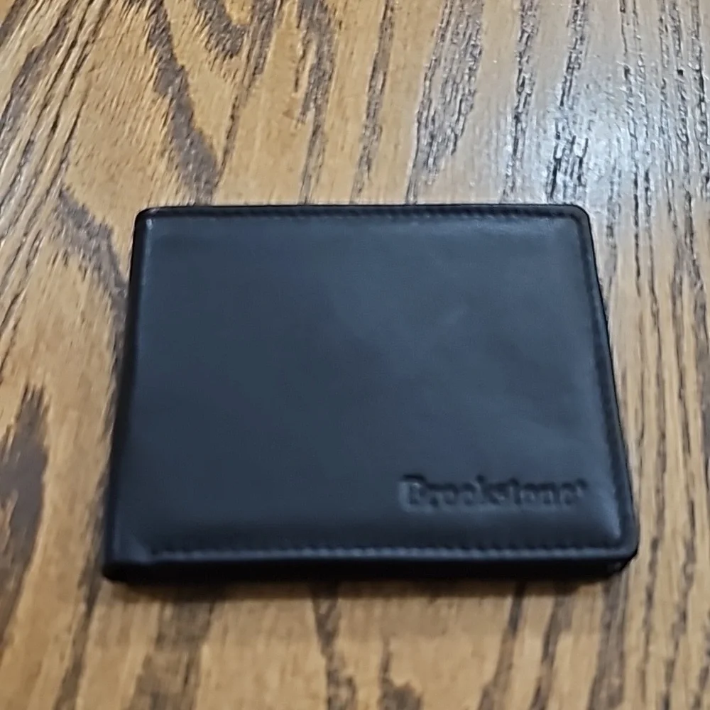 Brookstone Wallet - Picture 1 of 3